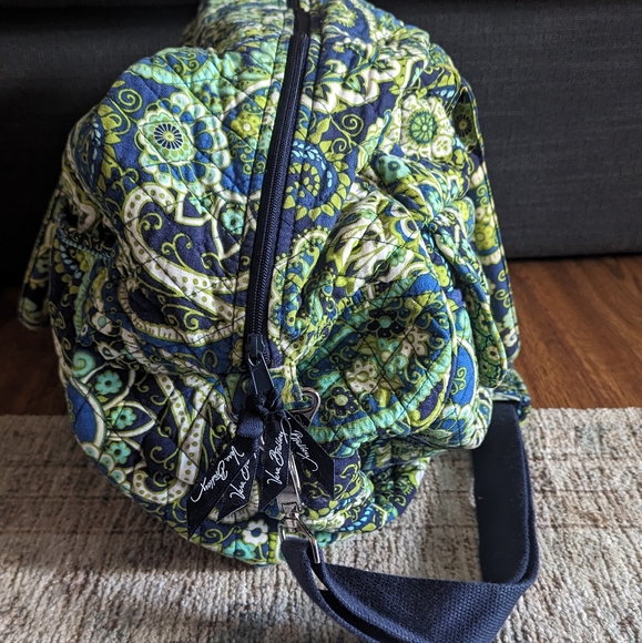 Vera Bradley Large Duffle bag - Picture 2 of 7